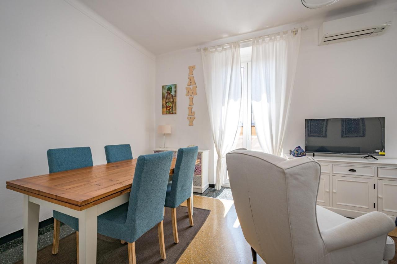 Apartamento Joivy Penthouse Flat With Terrace Génova Exterior foto